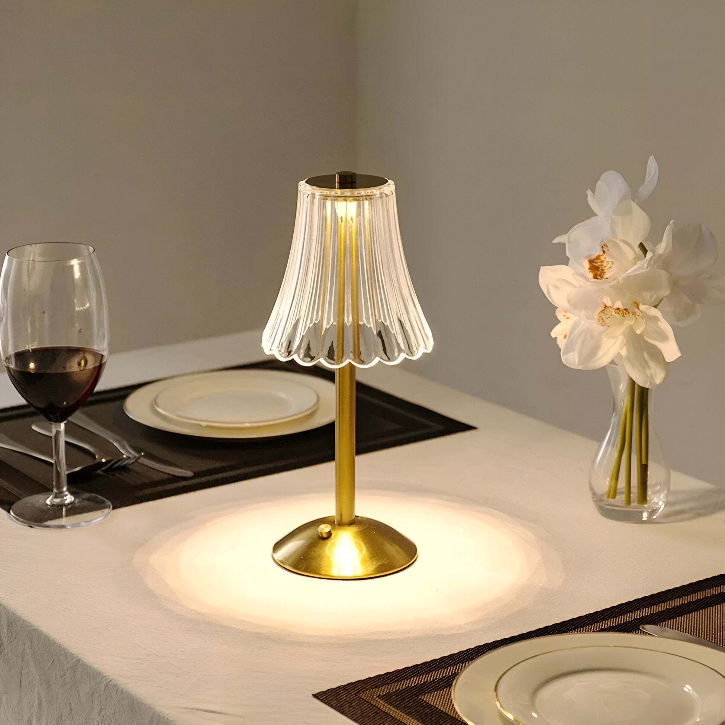 Lampe nomade rechargeable en verre et métal – Trois teintes ajustables tactiles pour table salon et chevet | Koossa