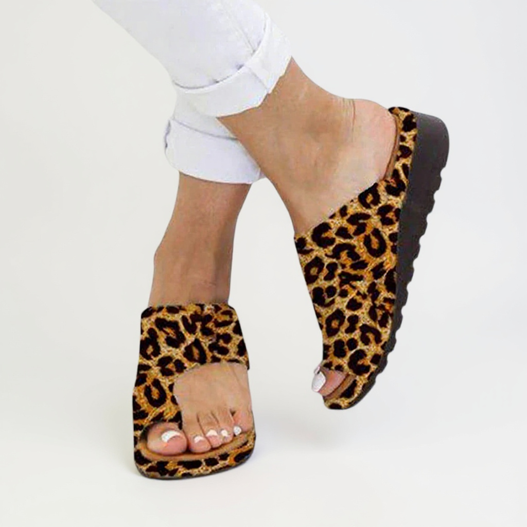 Toe-Post Sandals with Supportive Footbed in Metallic and Neutral Tones | Koossa