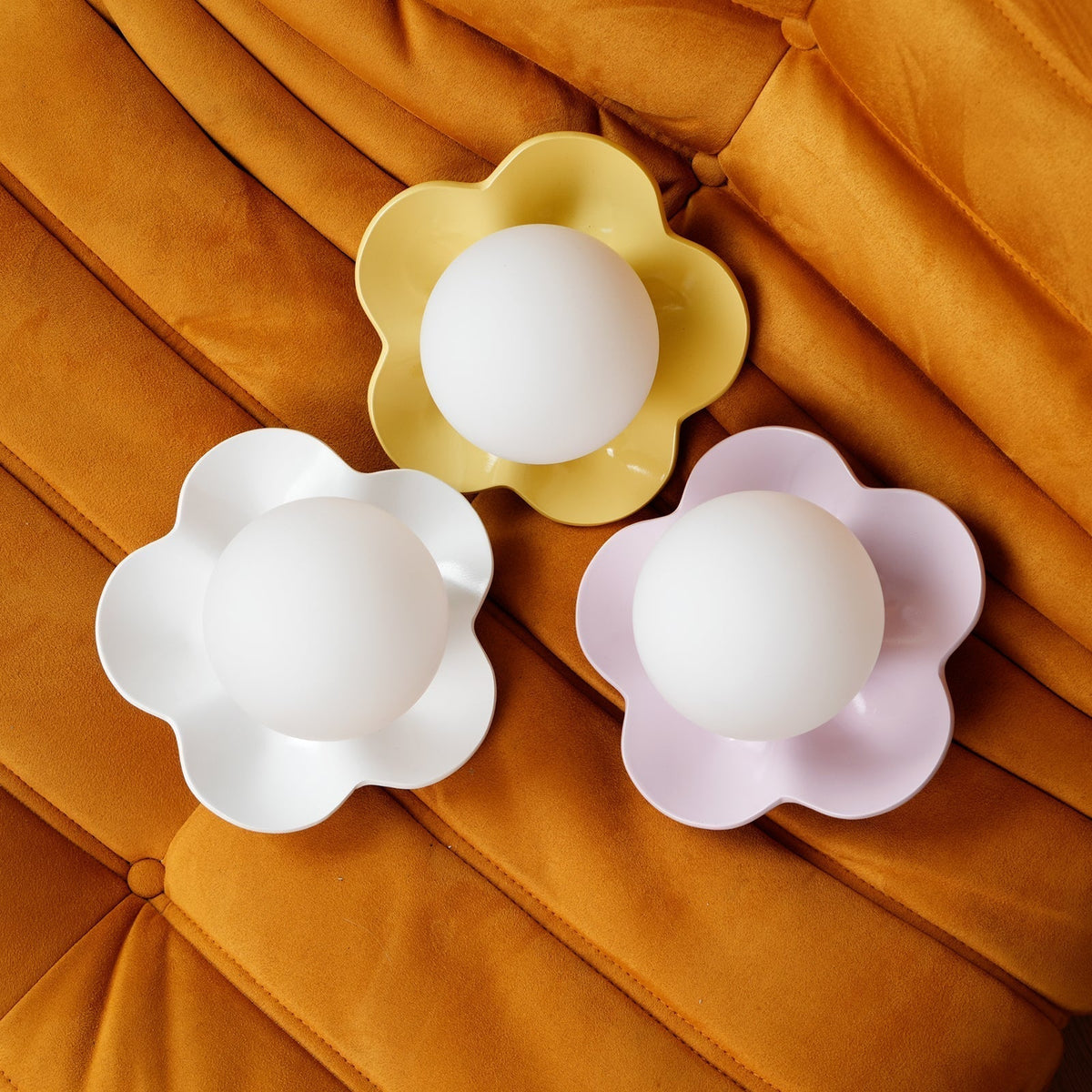 Floral Glass Wall Sconce with Resin Base - Dimmable G9 Single-Bulb Fixture for Bedroom, Living Room, Hallway - Modern Flower-Shaped Accent | Lonoma