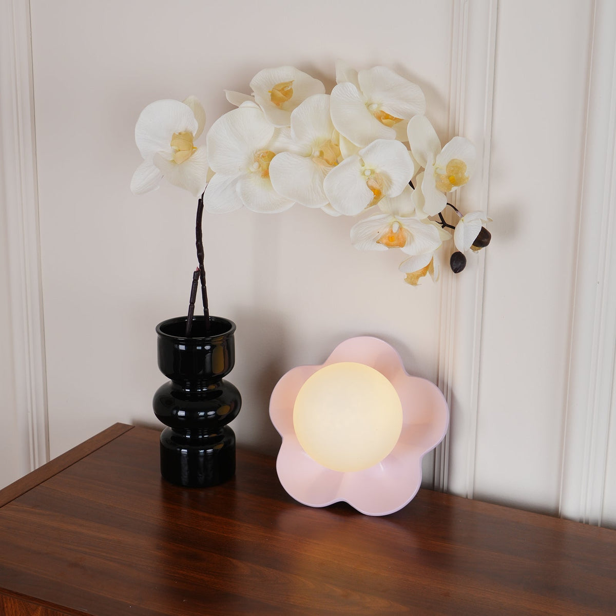 Floral Glass Wall Sconce with Resin Base - Dimmable G9 Single-Bulb Fixture for Bedroom, Living Room, Hallway - Modern Flower-Shaped Accent | Lonoma