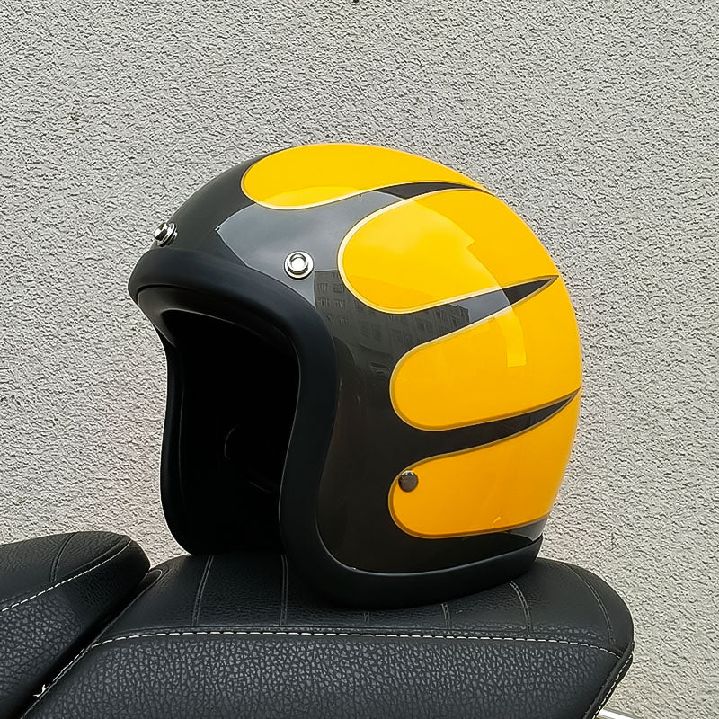 Retro Low-Profile Motorcycle Helmet — Classic Safety Helmet for Vintage Bike Riders & Open-Road Touring | Koossa