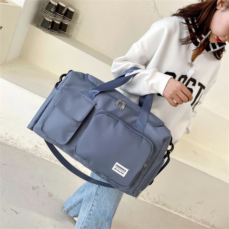 Sports Duffle Weekend Bag with Separate Shoe Compartment — Multi-Pocket Travel Holdall for Gym & Leisure | Koossa