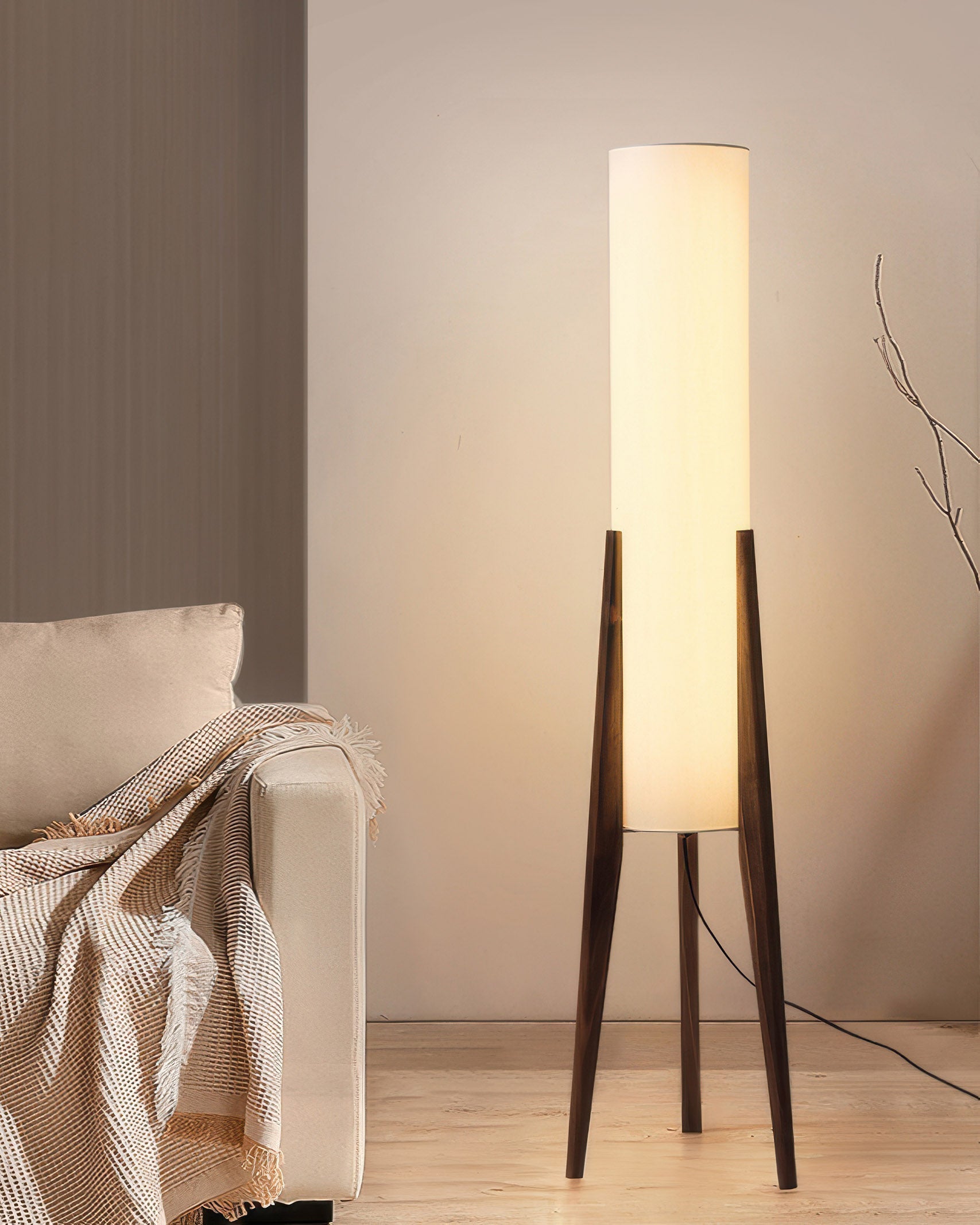 Lampadaire Trépied Bois Massif Abat-Jour Textile LED E27 Ambiance Scandinave Salon Chambre Douce Lumière | Koossa