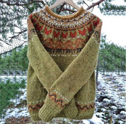 Women's Vintage Icelandic Knit Jumper in Blue and Green — Classic Nordic Pattern Knitwear for Autumn and Winter | Koossa