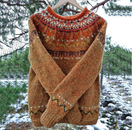 Women's Vintage Icelandic Knit Jumper in Blue and Green — Classic Nordic Pattern Knitwear for Autumn and Winter | Koossa