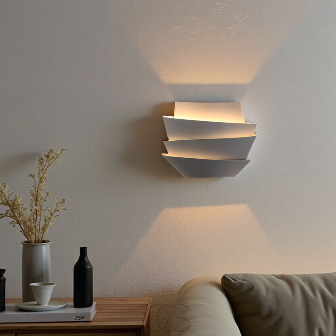 Applique murale double faisceau en fer mat blanc – Éclairage ambiant élégant pour salon chambre couloir | Koossa