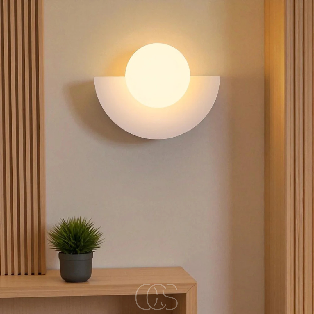 Applique Murale Demi-Lune Nordique – Design Scandinave Minimaliste Intemporel pour Intérieur Moderne et Élégant | Koossa