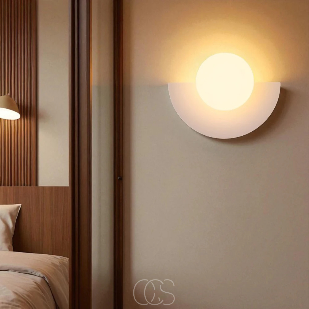 Applique Murale Demi-Lune Nordique – Design Scandinave Minimaliste Intemporel pour Intérieur Moderne et Élégant | Koossa