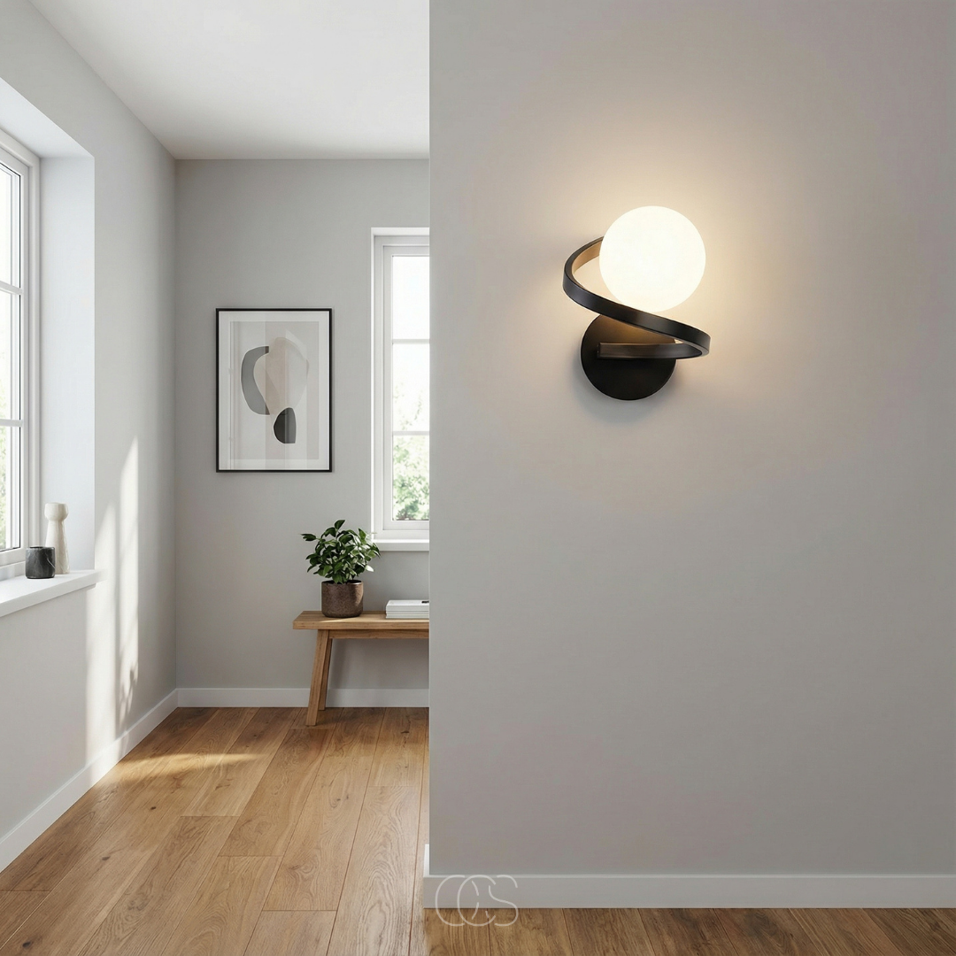 Applique murale ronde en verre dépoli noir IP44 étanche pour hall, chambre et salle de bains au style moderne | Koossa