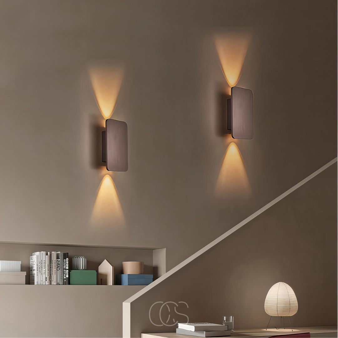 Applique murale bois LED effet lumineux doux ambiance chaleureuse intérieur moderne décoration accentuée | Koossa