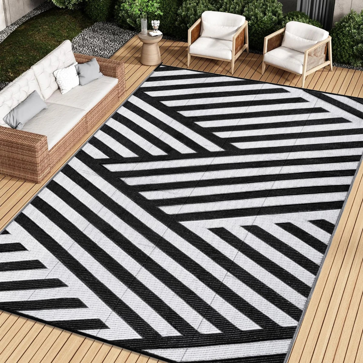 Reversible Waterproof Outdoor Rug | Woven Polypropylene Patio Mat for Deck, Garden, Camping & Picnics | Leaf Pattern Design | Lonoma