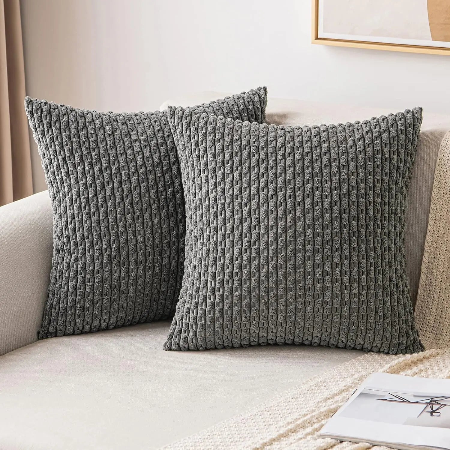 Coussin Décoratif en Velours Côtelé 45 × 45 cm pour Canapé Chambre Salon Intérieur Élégant Confort Doux | Koossa