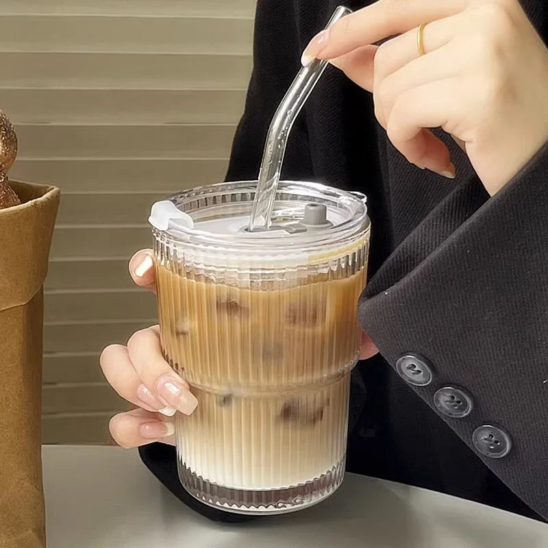 Gobelet isotherme côtelé en verre borosilicate double paroi avec paille réutilisable pour café thé nomade | Koossa