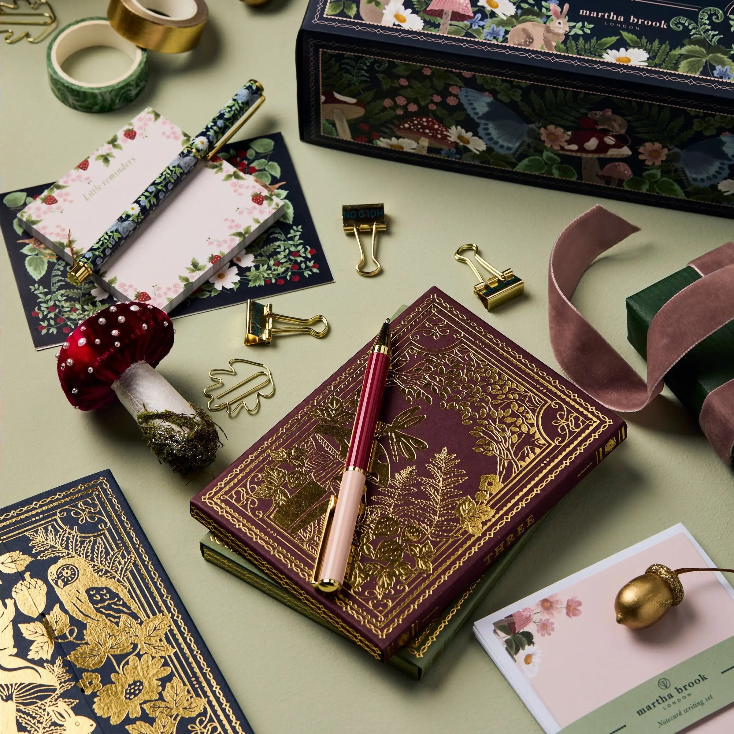 Coffret découverte papeterie 24 jours avec carnets stylos stickers rubans pour bullet journal créatif | Koossa