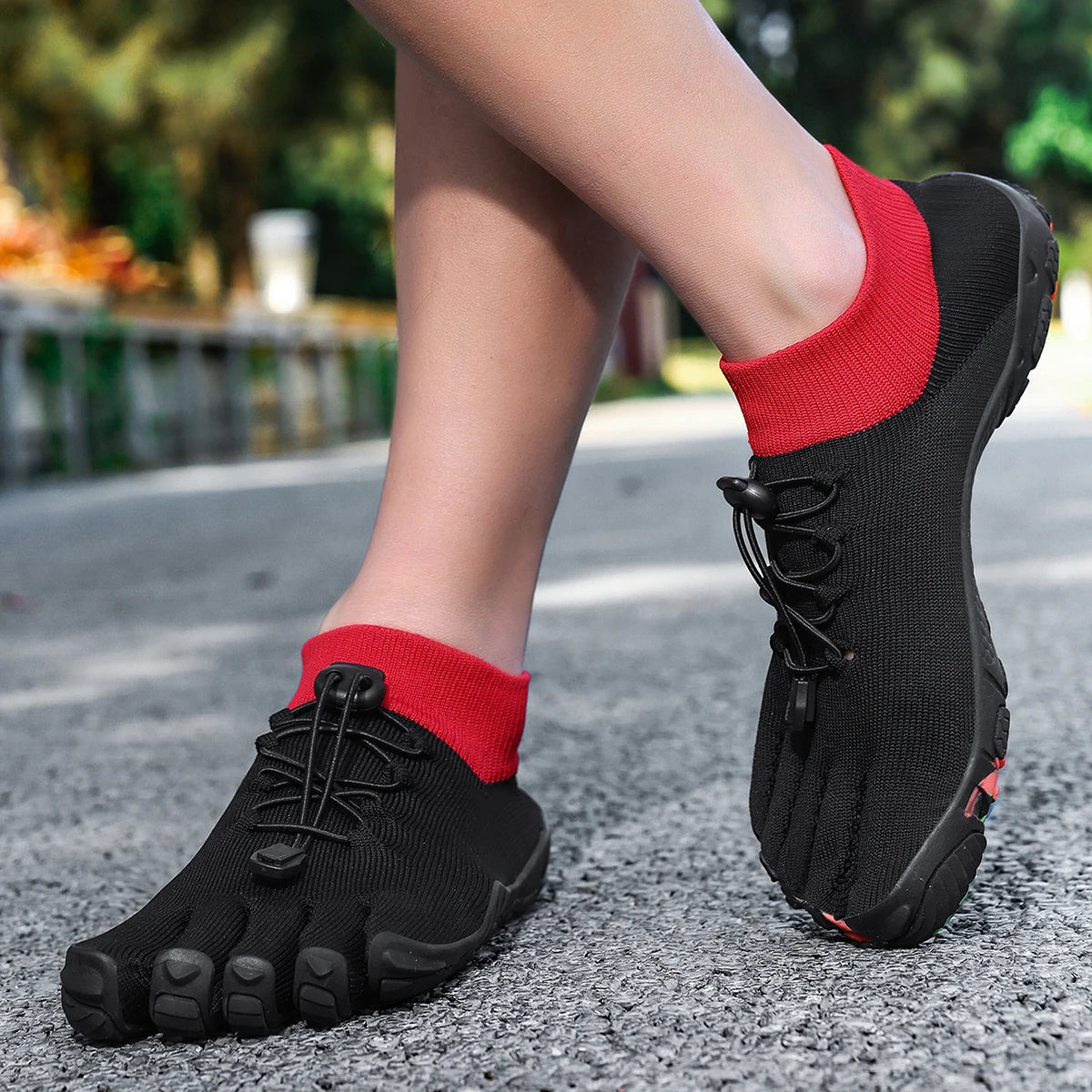 Five-Toe Water Shoes for Men Lightweight Aqua Socks for Beach Swimming Pool Yoga Barefoot Training Sneakers | Lonoma