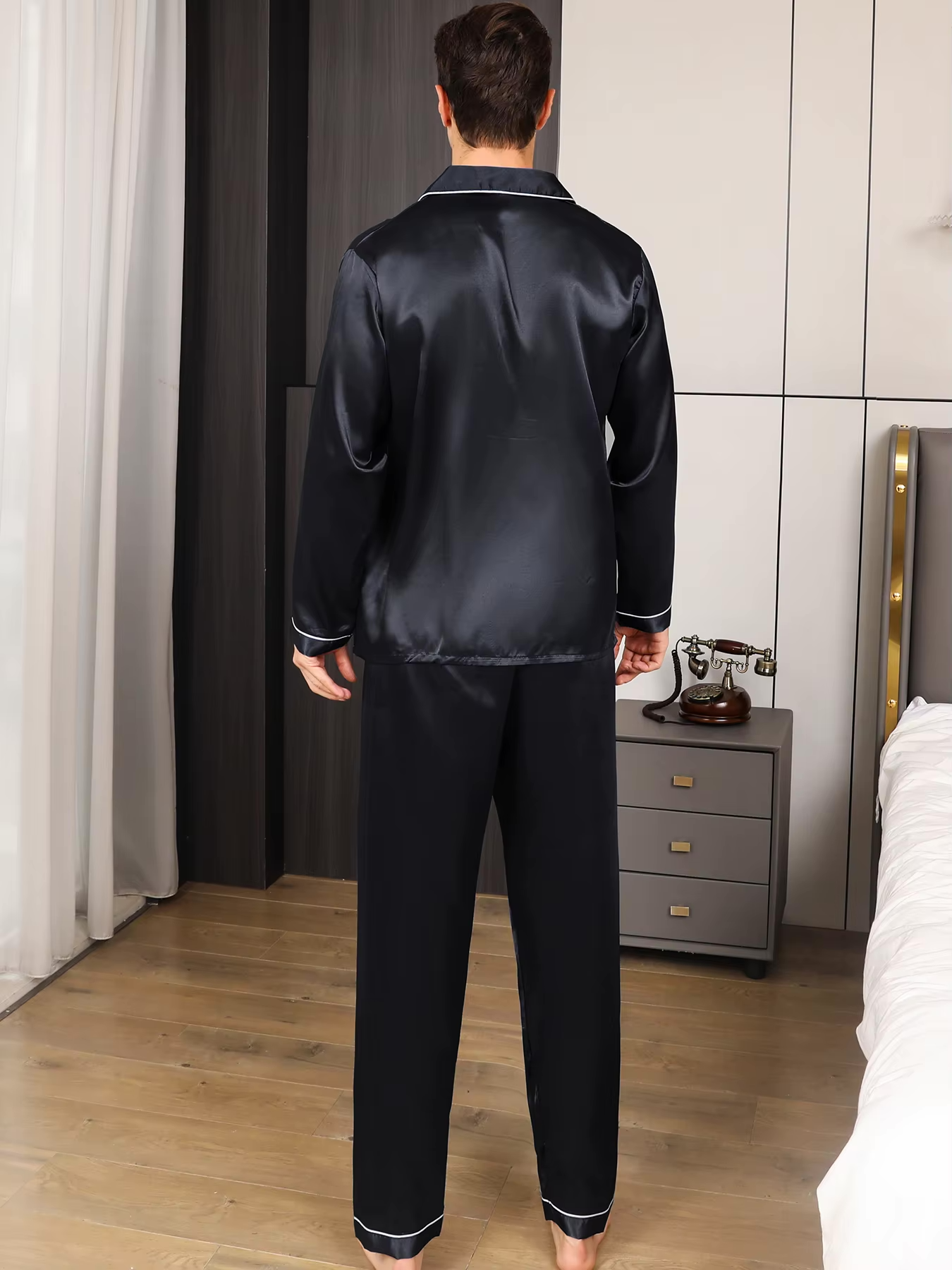 Men's Long-Sleeve Pyjama Set — Classic Nightwear for Relaxation and Restful Sleep | Koossa