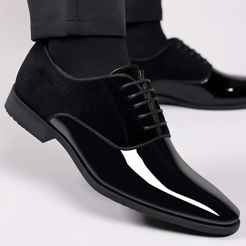 Men's Contrast-Finish Oxford Shoes with Lace-Up Detail in Black and Royal Blue for Formal Occasions and Evening Wear | Koossa