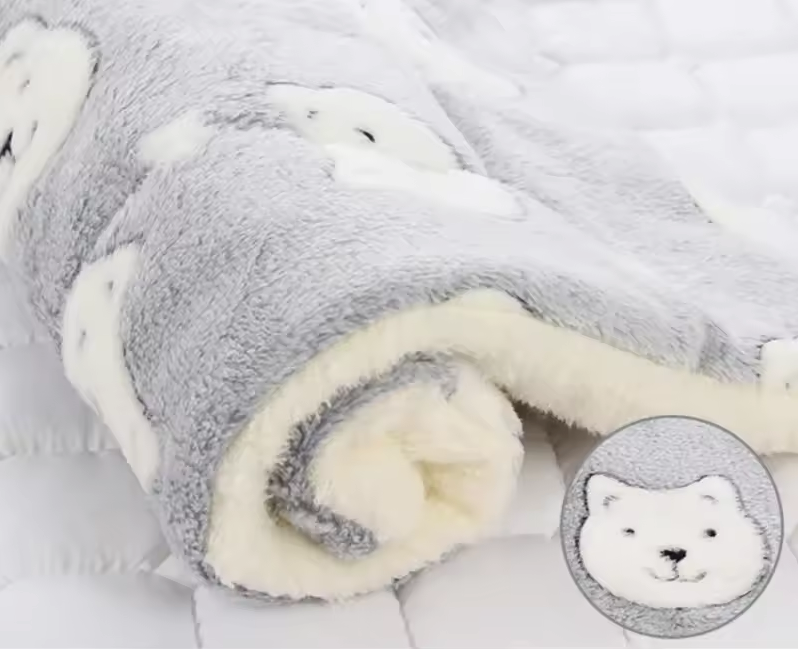 Pet Blanket Fleece Soft Washable XS–XXL Dog Cat Mat Bed Sofa Protector Light Grey Grey Blue Brown Navy Pink Rose Gold | Koossa