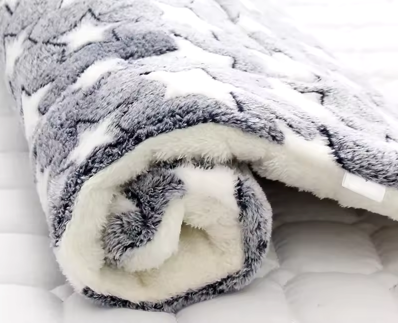 Pet Blanket Fleece Soft Washable XS–XXL Dog Cat Mat Bed Sofa Protector Light Grey Grey Blue Brown Navy Pink Rose Gold | Koossa
