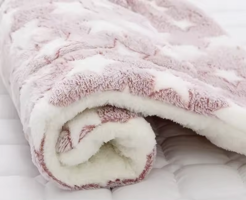 Pet Blanket Fleece Soft Washable XS–XXL Dog Cat Mat Bed Sofa Protector Light Grey Grey Blue Brown Navy Pink Rose Gold | Koossa