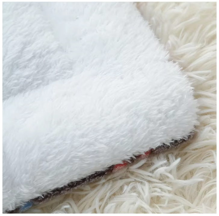 Pet Blanket Fleece Soft Washable XS–XXL Dog Cat Mat Bed Sofa Protector Light Grey Grey Blue Brown Navy Pink Rose Gold | Koossa