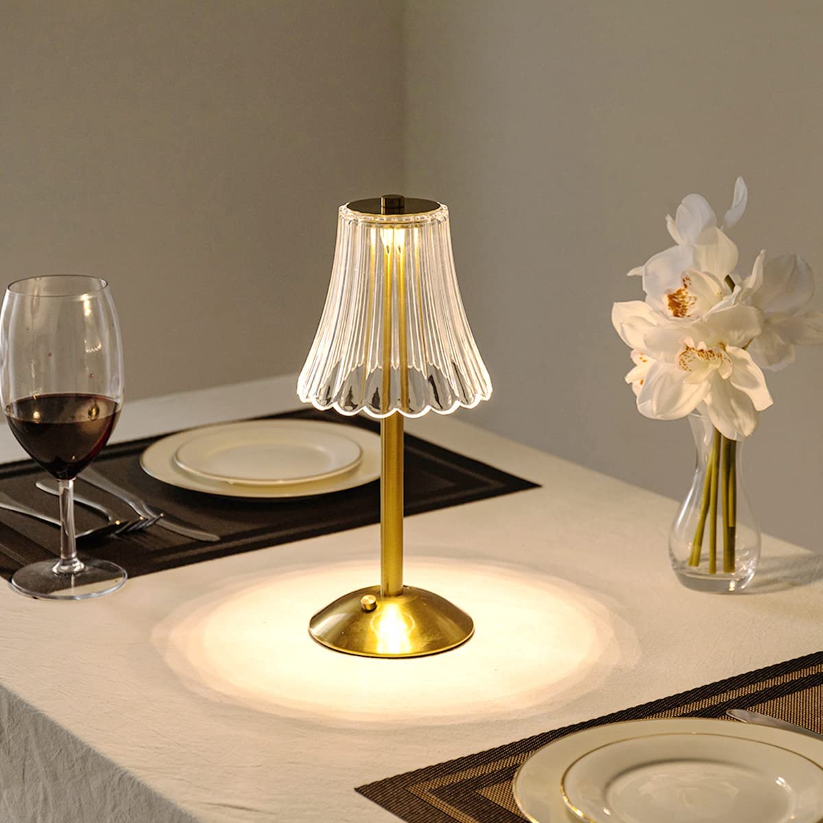 Lampe à poser tactile LED à variateur doré et cristal acrylique pour chambre et salon ambiance chaleureuse | Koossa