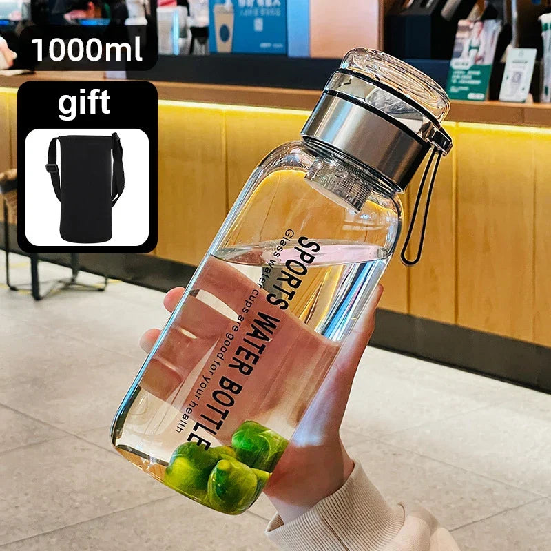 Carafe transparente 2 litres pour eau jus et lait – Contenant polyvalent avec couvercle étanche cuisine | Koossa