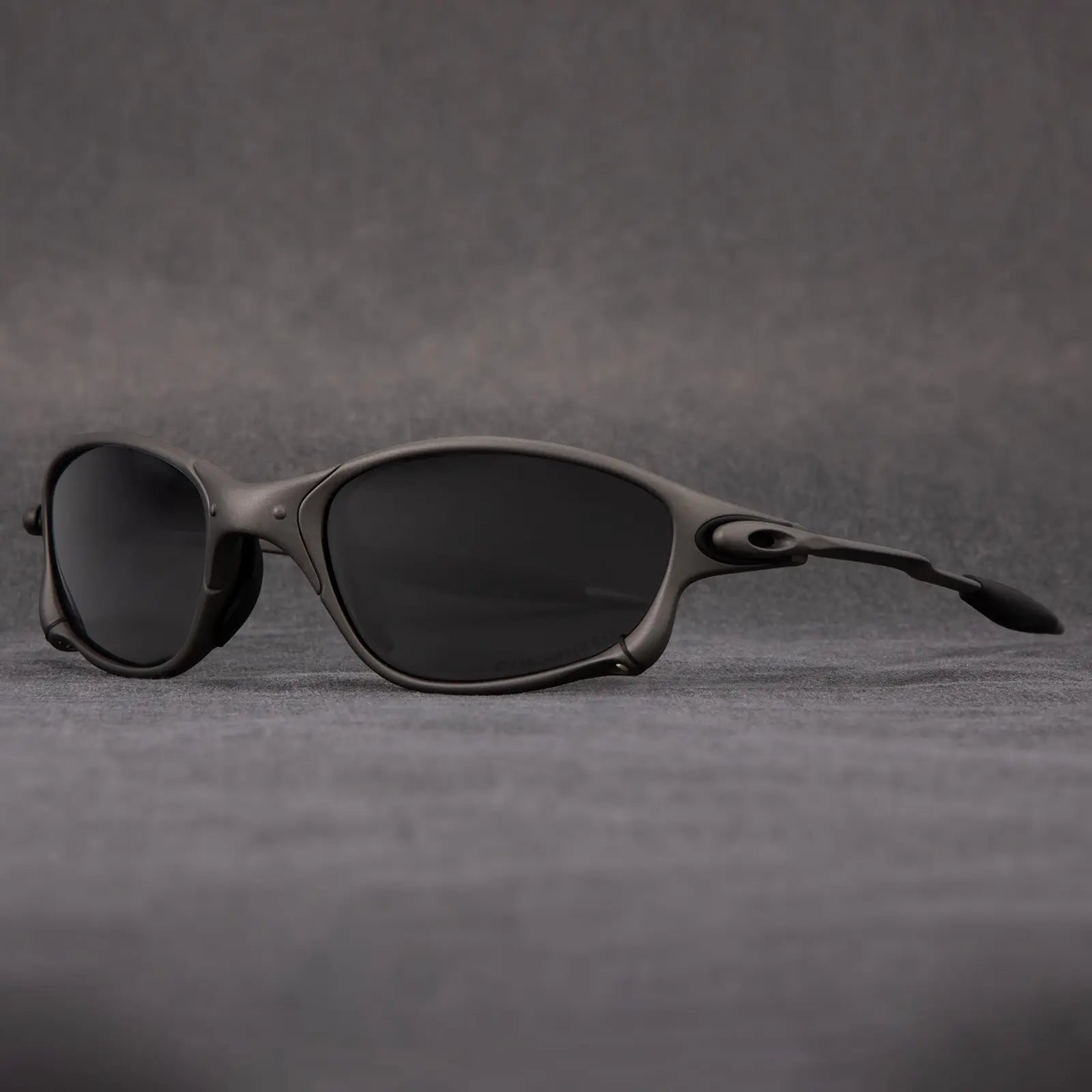 Polarised Red Mirror Sunglasses — Sporty Metallic Frame for Driving, Cycling & Outdoor Activities | Koossa