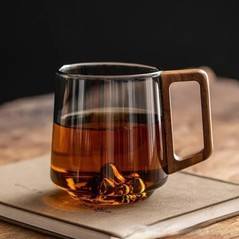 Tasse en verre double paroi 300 ml motif montagne et poignée bois pour café thé boissons chaudes froides | Koossa