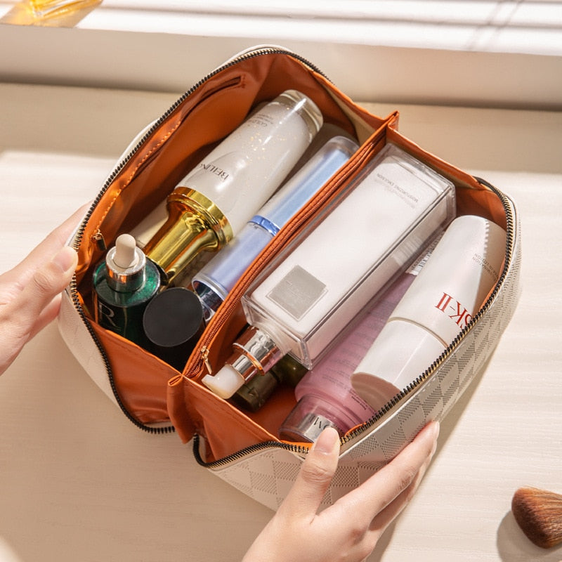 Women's Checkered Cosmetic Bag — Spacious Travel Make-Up Organiser with Multiple Compartments | Koossa