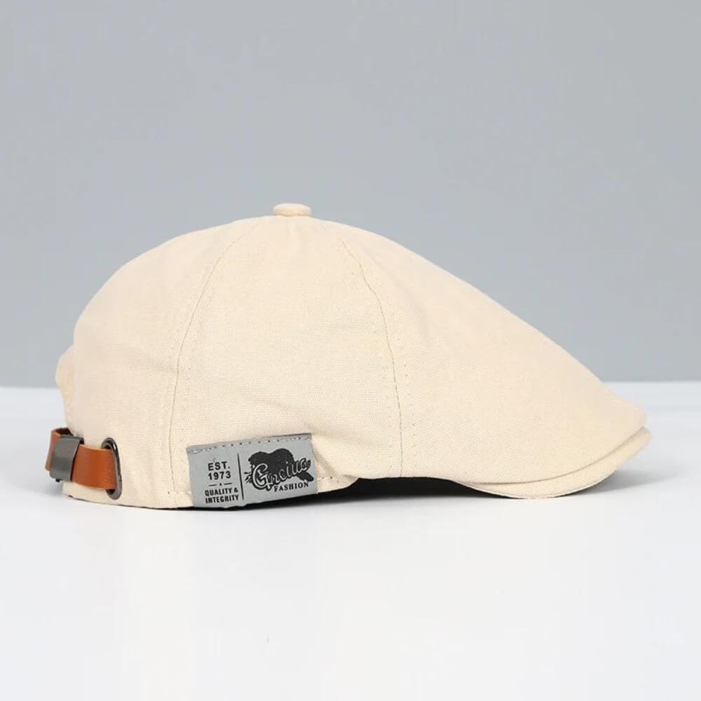Structured Flat Cap with Adjustable Strap in Heritage Newsboy Style – Timeless Headwear for Smart Casual Wear | Koossa