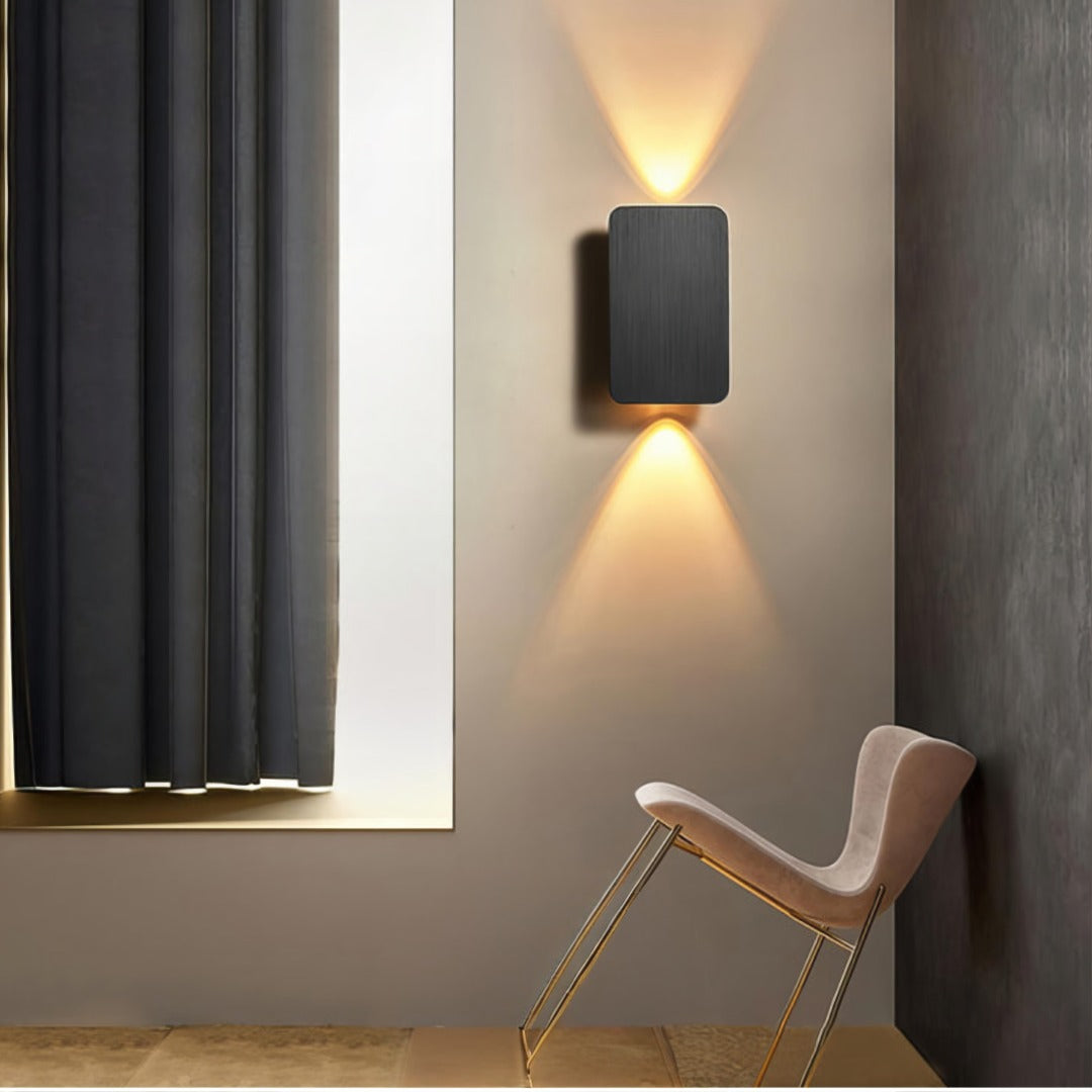 Applique murale bois LED effet lumineux doux ambiance chaleureuse intérieur moderne décoration accentuée | Koossa