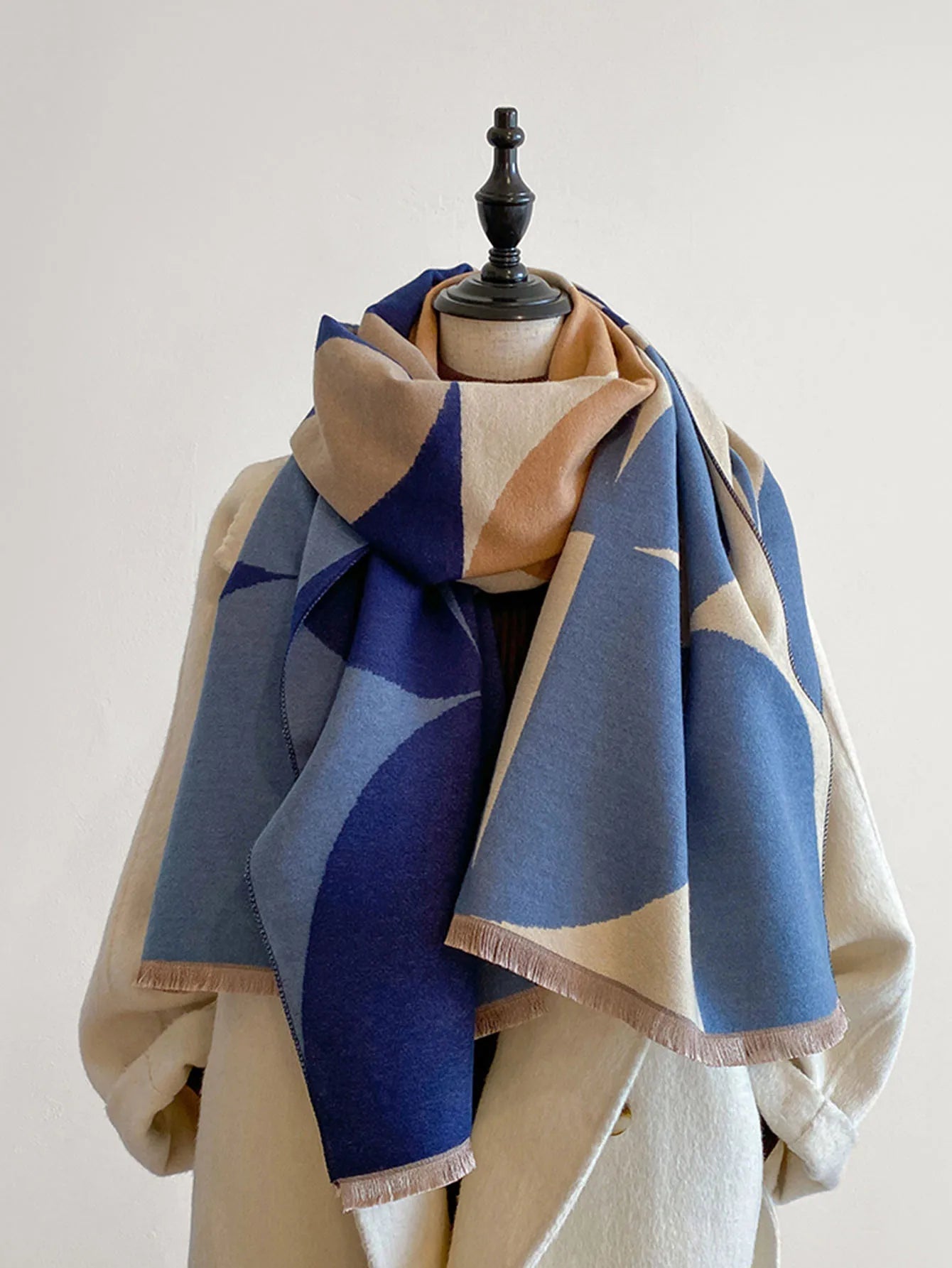 Women's Reversible Pure Wool Scarf — Elegant Winter Scarf for Cold Weather & Festive Occasions | Koossa