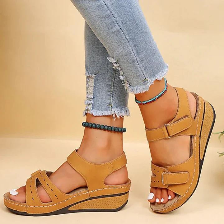 Women's Wedge Sandals with Adjustable Straps — Comfortable Warm-Weather Footwear for Everyday Elegance | Koossa
