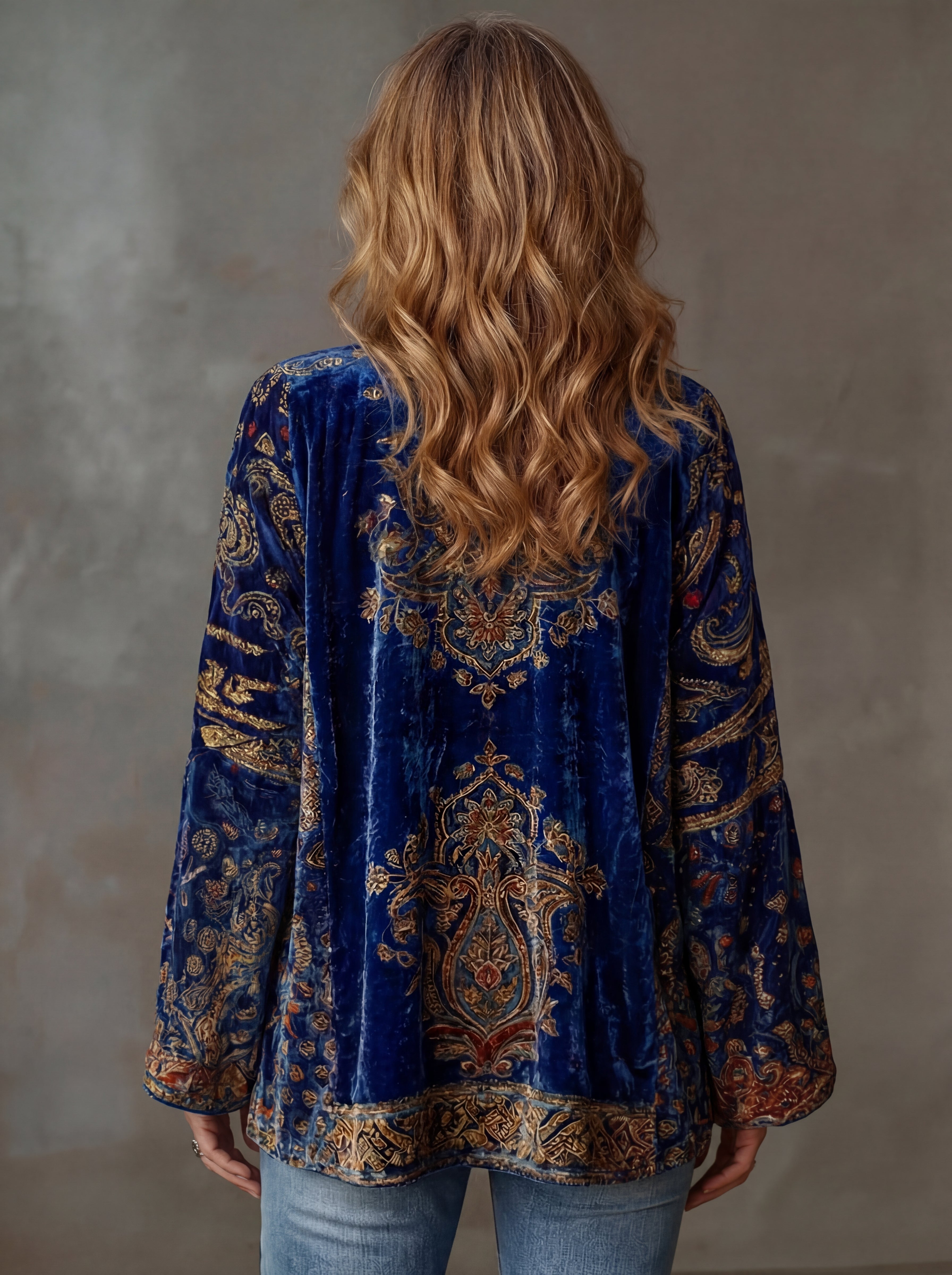 Women's Bohemian Open-Front Cardigan with Tapestry Pattern in Velvet-Touch Fabric | Elegant Layering Piece with Wide Sleeves | Koossa