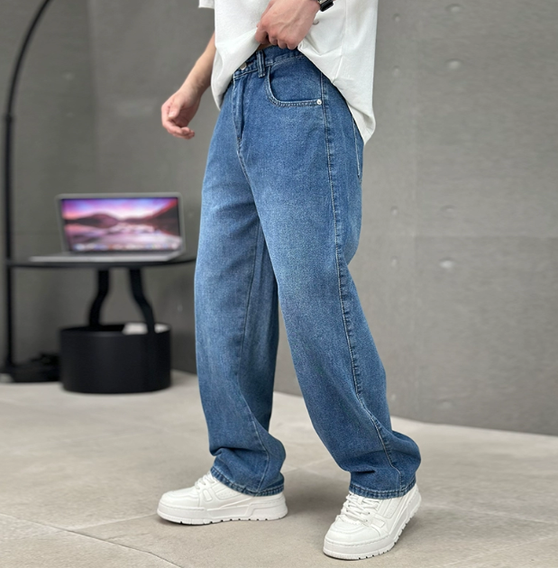 Men's Relaxed Straight-Leg Jeans in Organic Denim – Full-Length Trousers for Effortless Weekend Style | Koossa