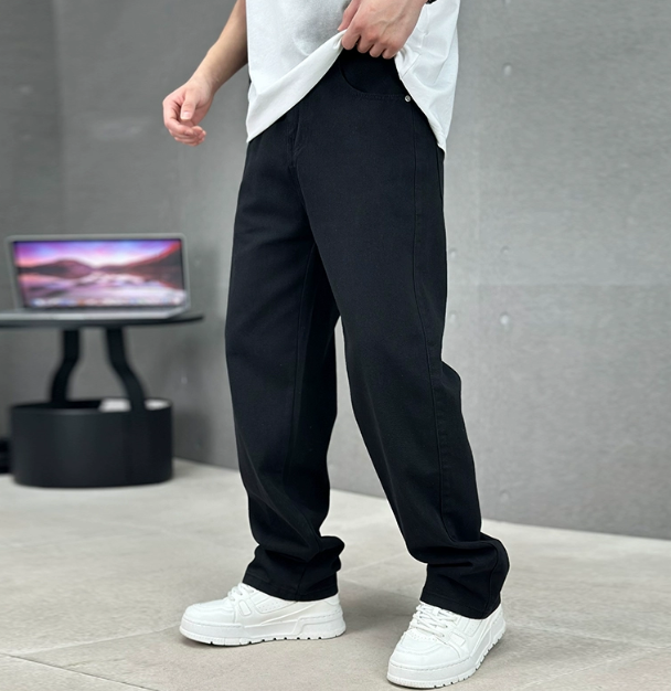 Men's Relaxed Straight-Leg Jeans in Organic Denim – Full-Length Trousers for Effortless Weekend Style | Koossa