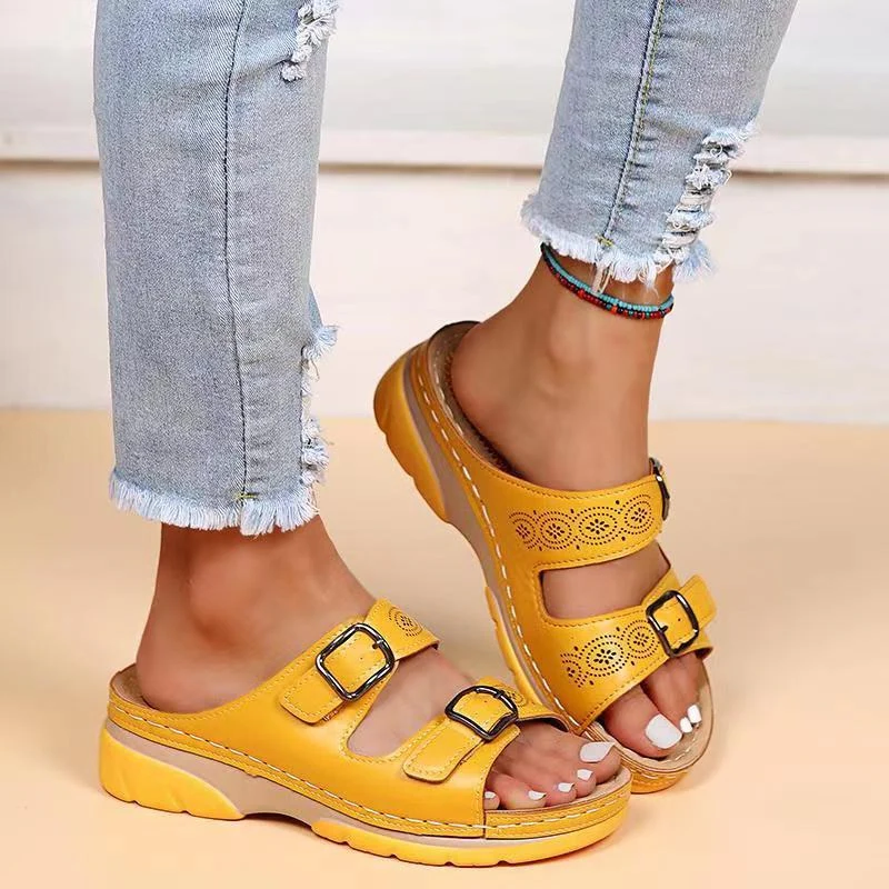 Women's Supportive Buckle Sandals — Cushioned Open-Toe Footbed Slides for All-Day Comfort & Everyday Wear | Koossa