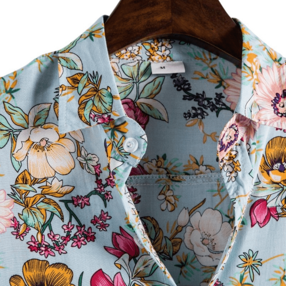 Men's Short Sleeve Cotton Shirt in Light Blue Floral Print – Relaxed Holiday Style | Koossa