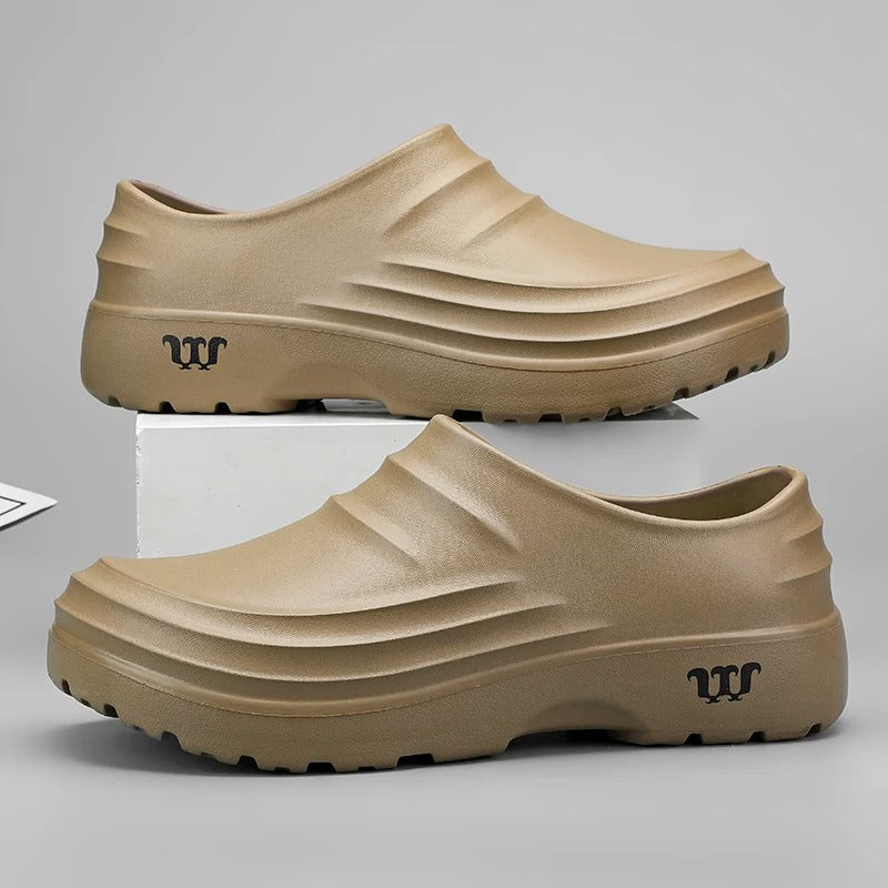Chaussures de travail antidérapantes professionnelles — Slip-on résistant à l'huile pour cuisine et restauration | Koossa
