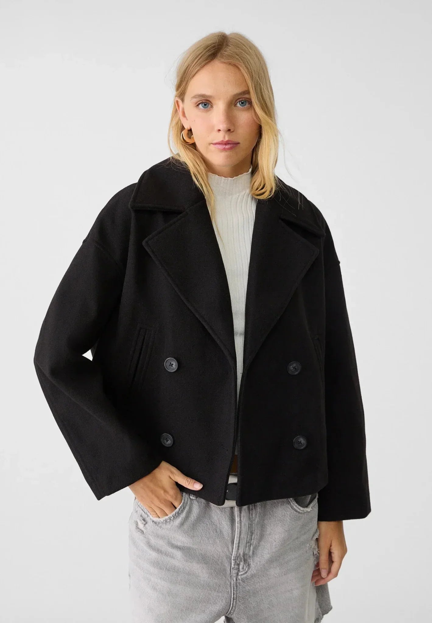 Women's Double-Breasted Cropped Jacket — Classic Tailored Blazer with Notched Collar for Smart Casual & Office Wear | Koossa