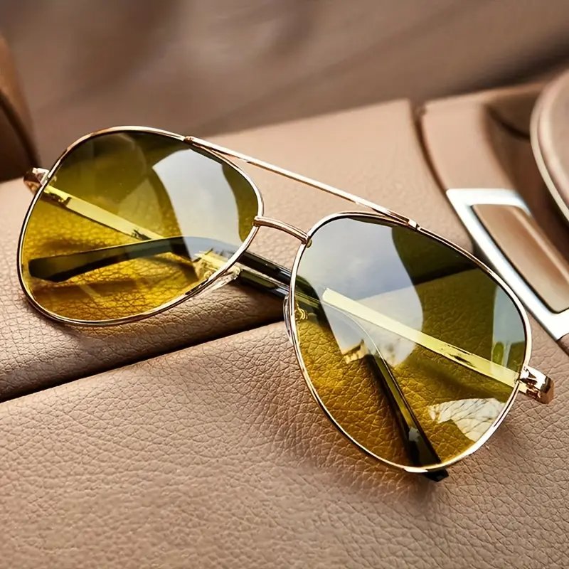 Classic Aviator Sunglasses with Gradient Lenses and Gold Metal Frame – Timeless UV400 Protection | Koossa