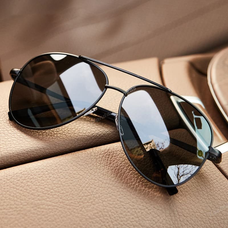 Classic Aviator Sunglasses with Gradient Lenses and Gold Metal Frame – Timeless UV400 Protection | Koossa