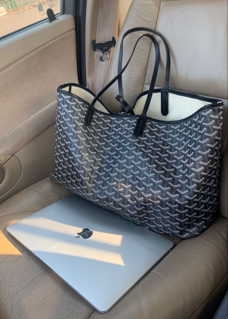 Women's Spacious Tote Bag with Interior Compartment — Classic Everyday Handbag for Work & Weekend | Koossa