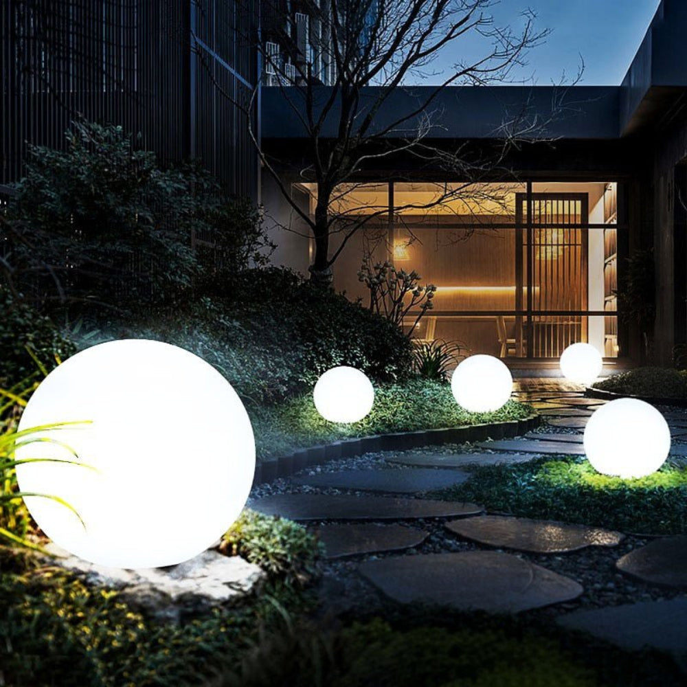 Sphère lumineuse LED rechargeable étanche multicolore ambiance pour jardin terrasse et intérieur moderne | Koossa