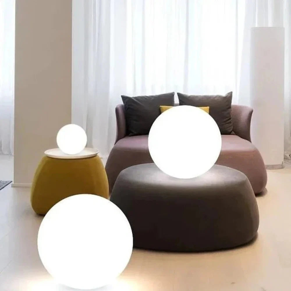 Sphère lumineuse LED rechargeable étanche multicolore ambiance pour jardin terrasse et intérieur moderne | Koossa