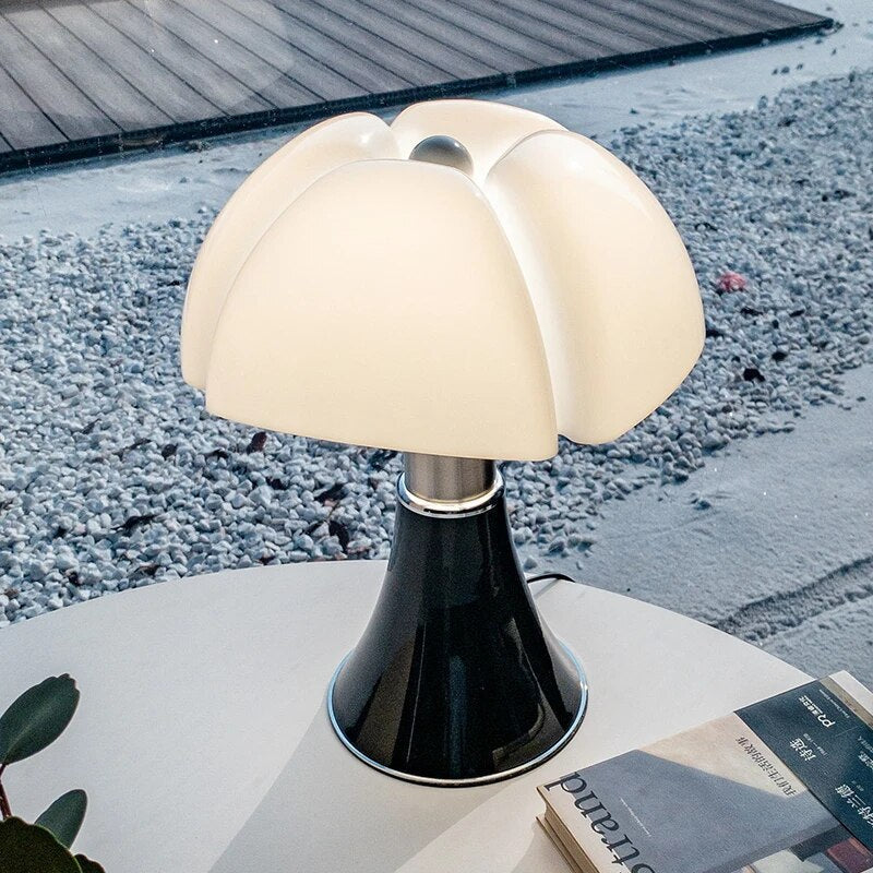 Lampe à Poser LED Modulable Pétale Blanc Mat Noir Brillant Tactile Bureau Chevet Salon Design Contemporain | Koossa